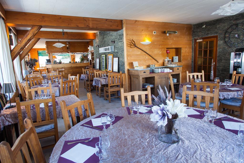 Hotel Restaurant La Darbella Les Rousses Kültér fotó