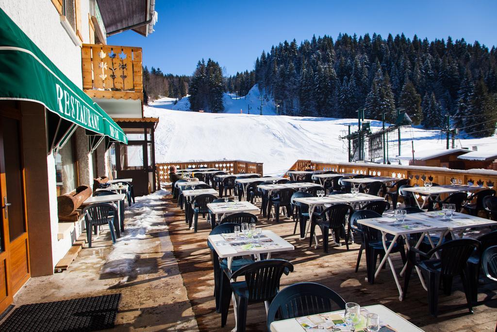 Hotel Restaurant La Darbella Les Rousses Kültér fotó